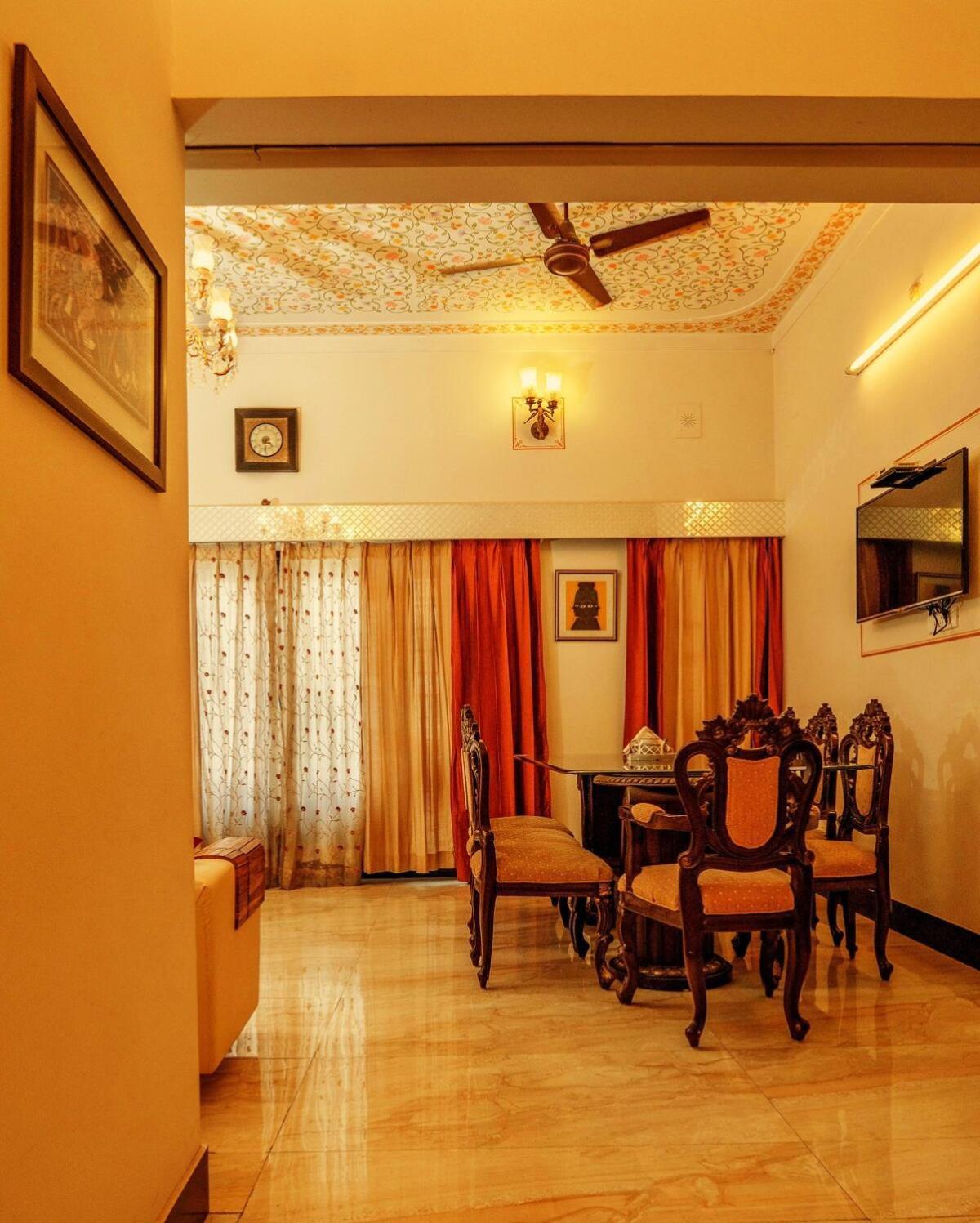 Santosh Villa - The House Of Antiques And Art 烏代浦 外观 照片