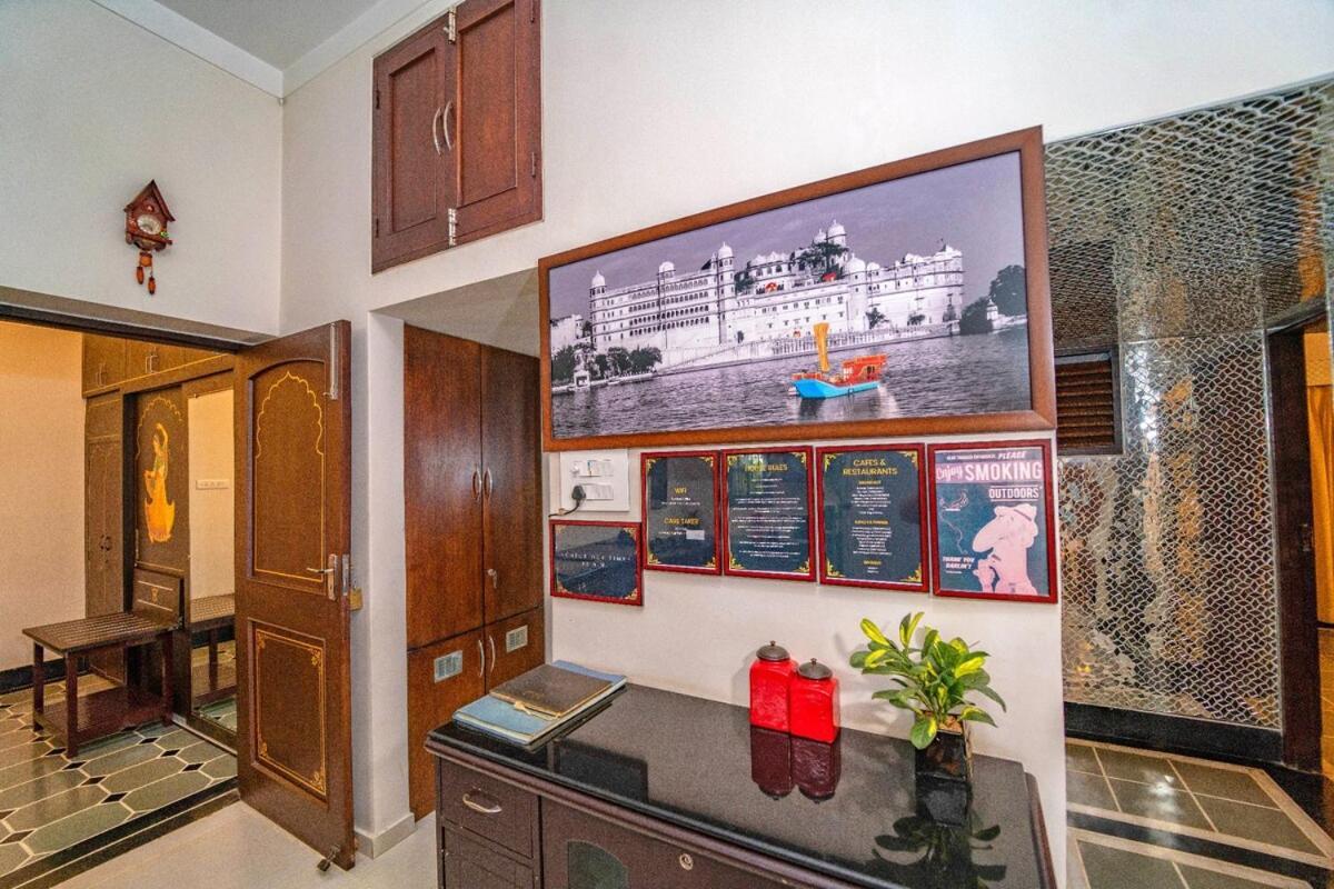 Santosh Villa - The House Of Antiques And Art 烏代浦 外观 照片